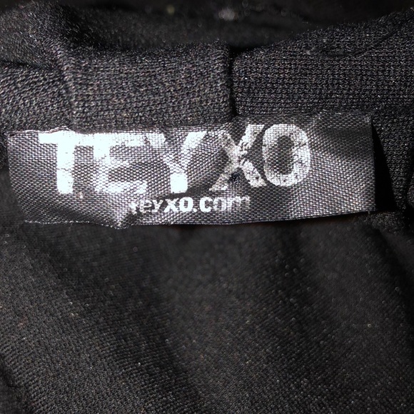 Cape Coat - Picture 8 of 8